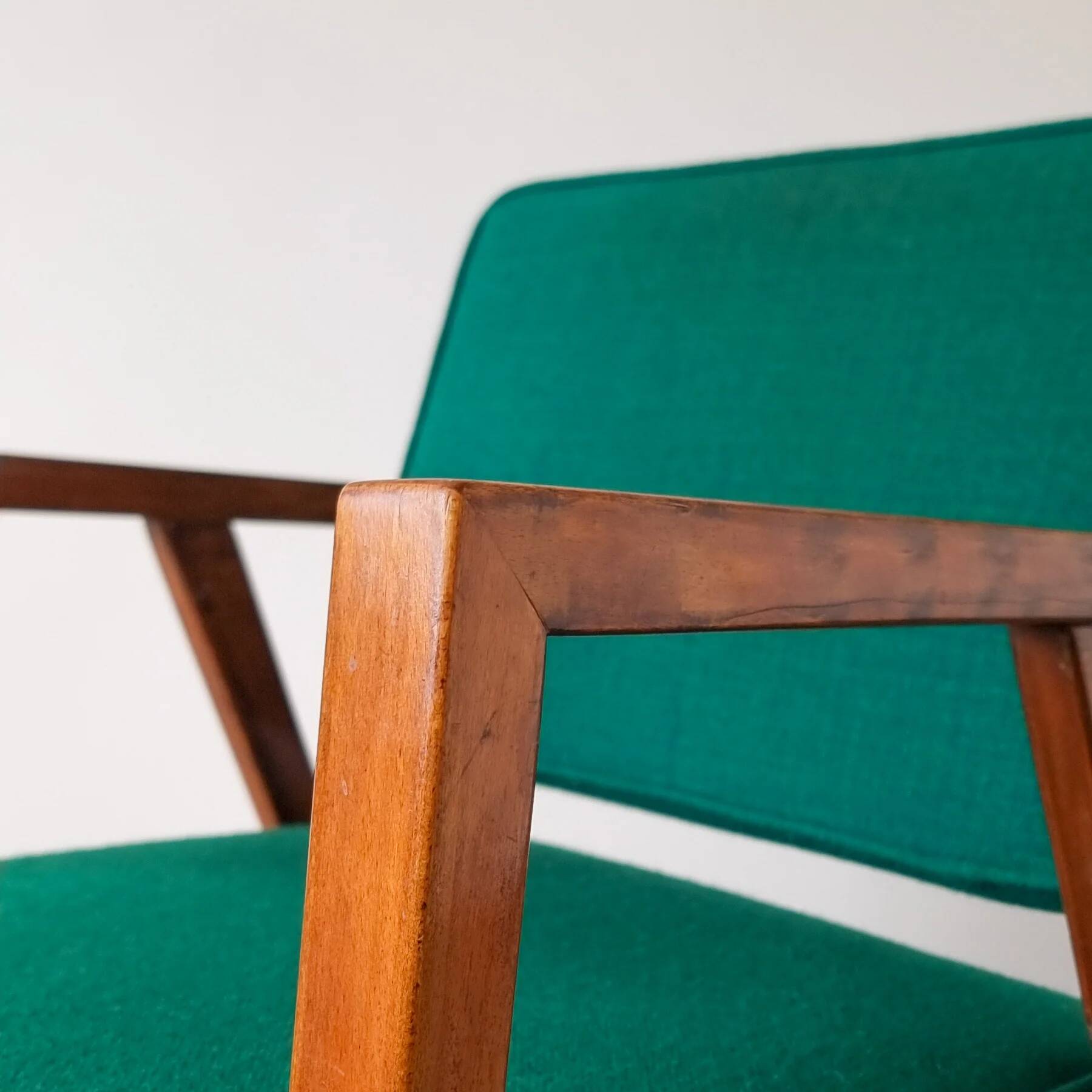 Pair of armchairs no. 48 "Luisa" by Franco Albini for Knoll International