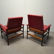 Ensemble de 3 fauteuils rouges de style mid-century moderne, Tchécoslovaquie, années 1970.