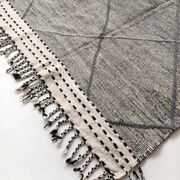 Moroccan Berber kilim Zanafi black and white 3.10x1.80m