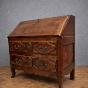 Commode Scriban ancien en bois massif – Style Louis XV