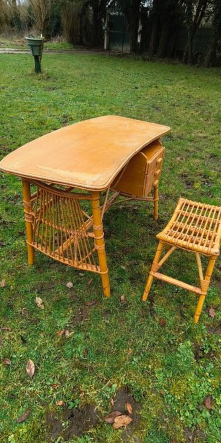 Vintage bamboo/rattan desk + stool