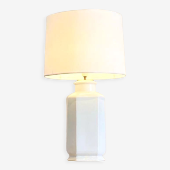 White lacquered ceramic table lamp, Italy 1970s