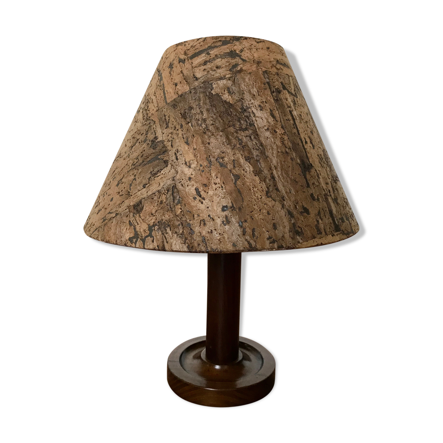 Wood and cork lamp