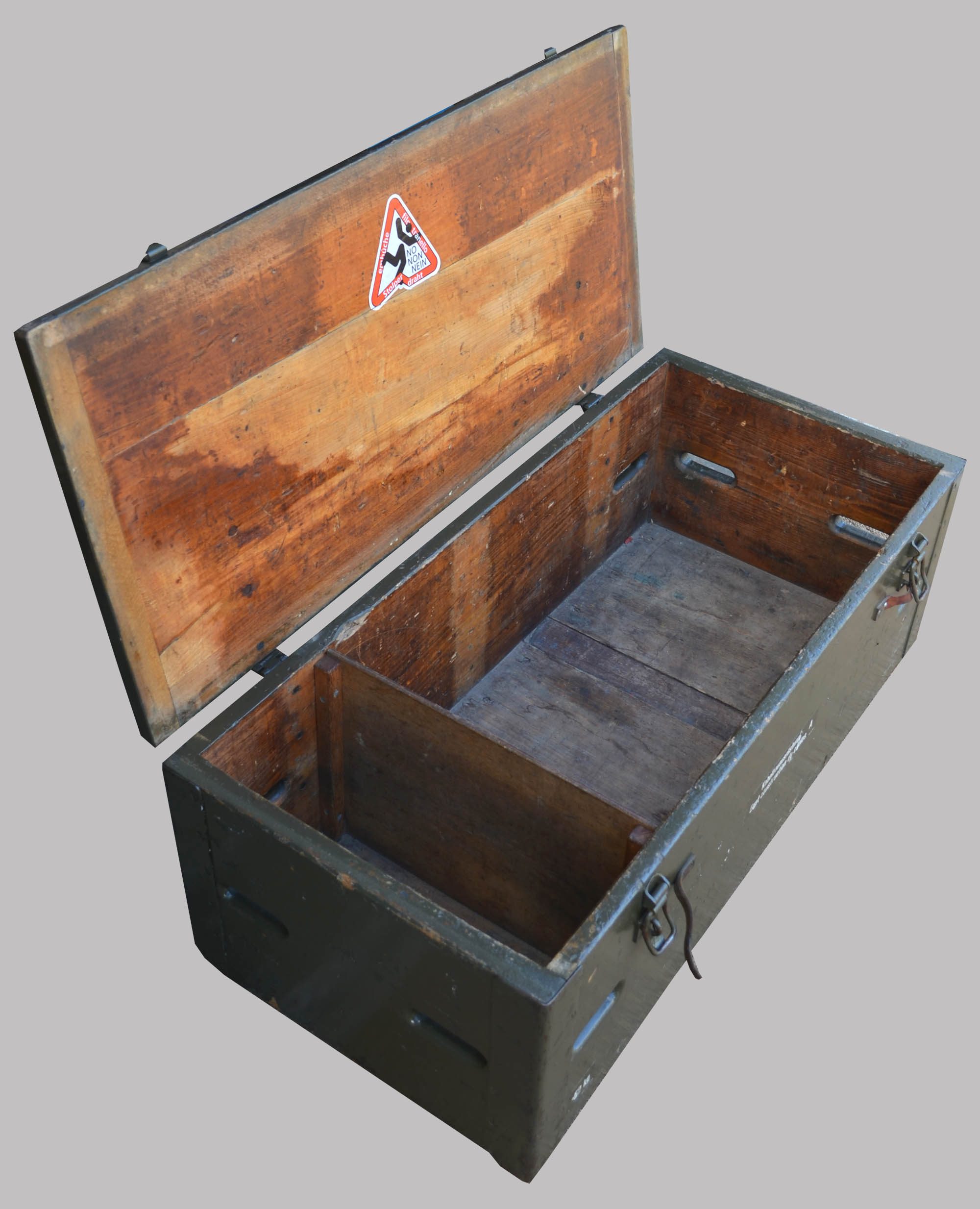 Military trunk
