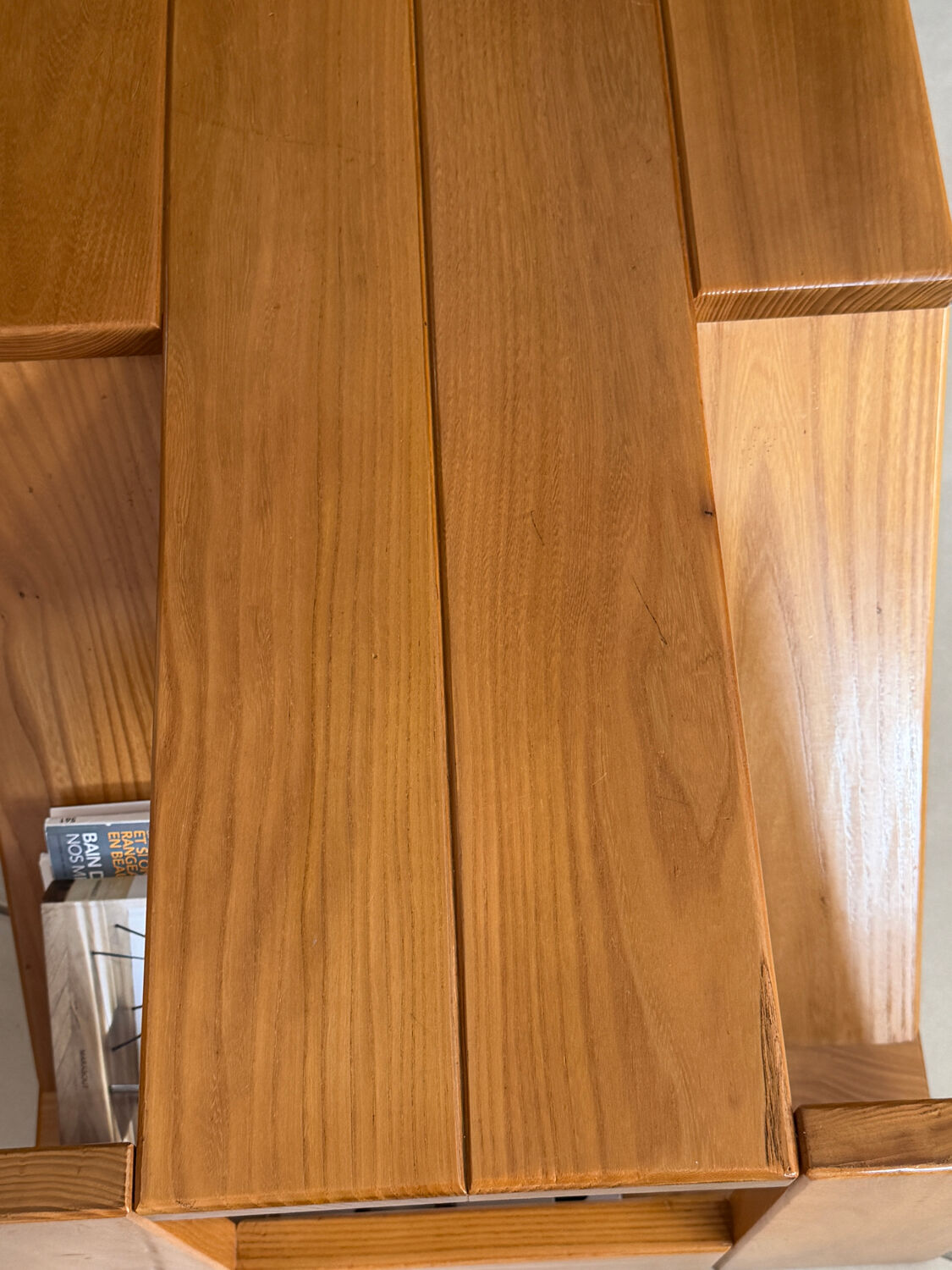 Table Basse Architecturale en Orme Massif vintage – Maison Regain