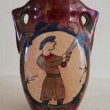Vase decorated with the Bayeux tapestry of l.-e. desmant