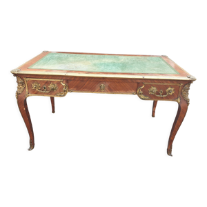 Bureau plat style régence fin