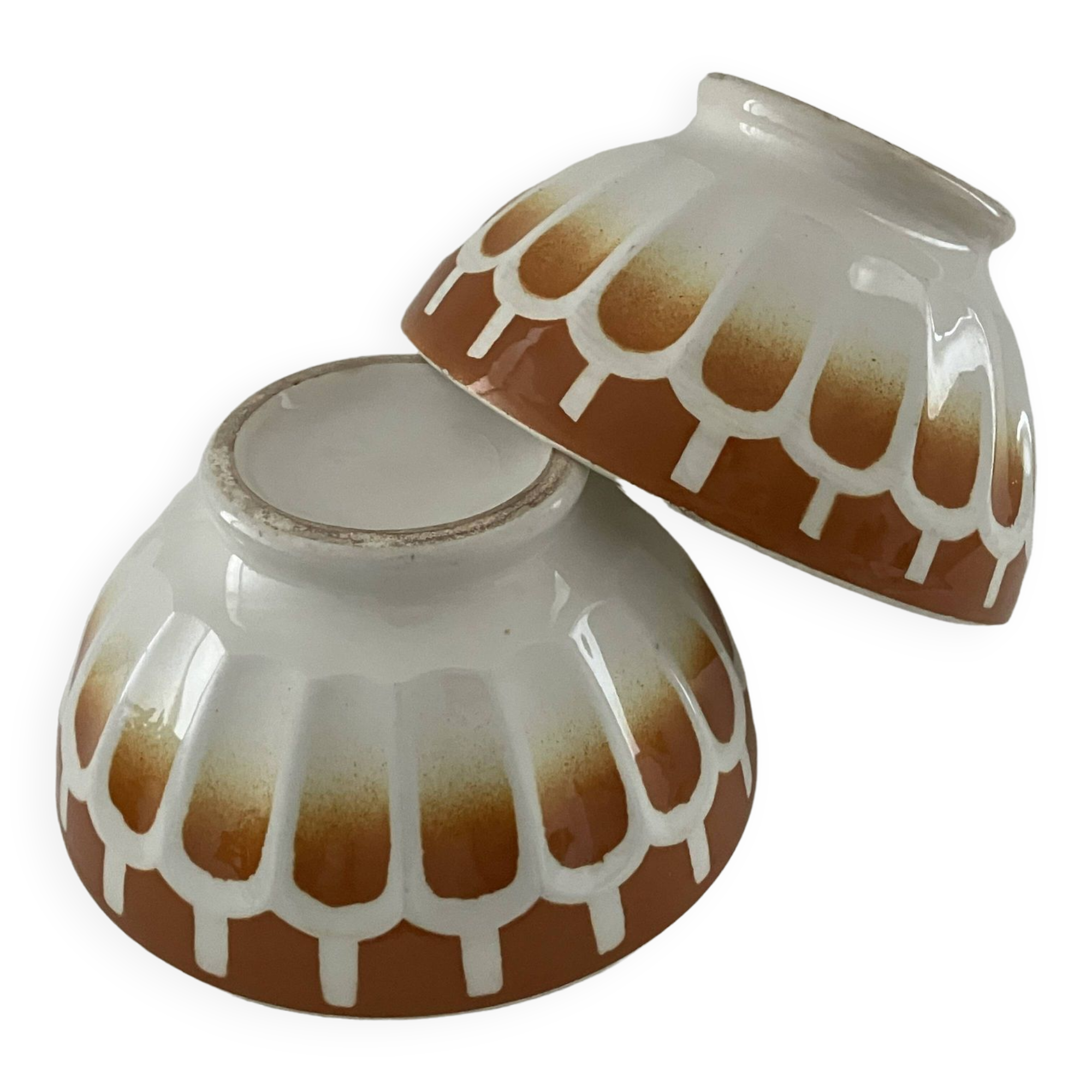 Paire d'anciens bols