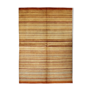 Tapis d'orient entièrement fait
