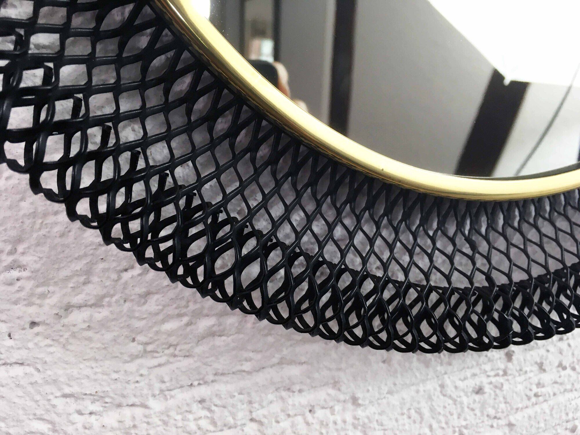 Miroir rond années 50 en métal et laiton