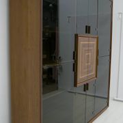 Rare meuble de bar italien marqueté "Paganini", signé Luciano Frigerio, années 1975