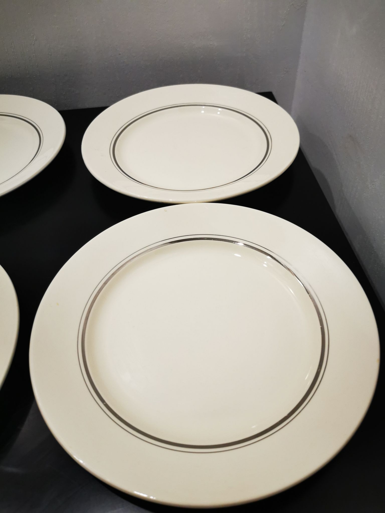 Lot de 6 assiettes plates anciennes liseret argenté