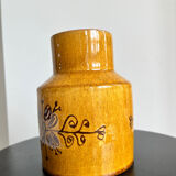Ceramic pot