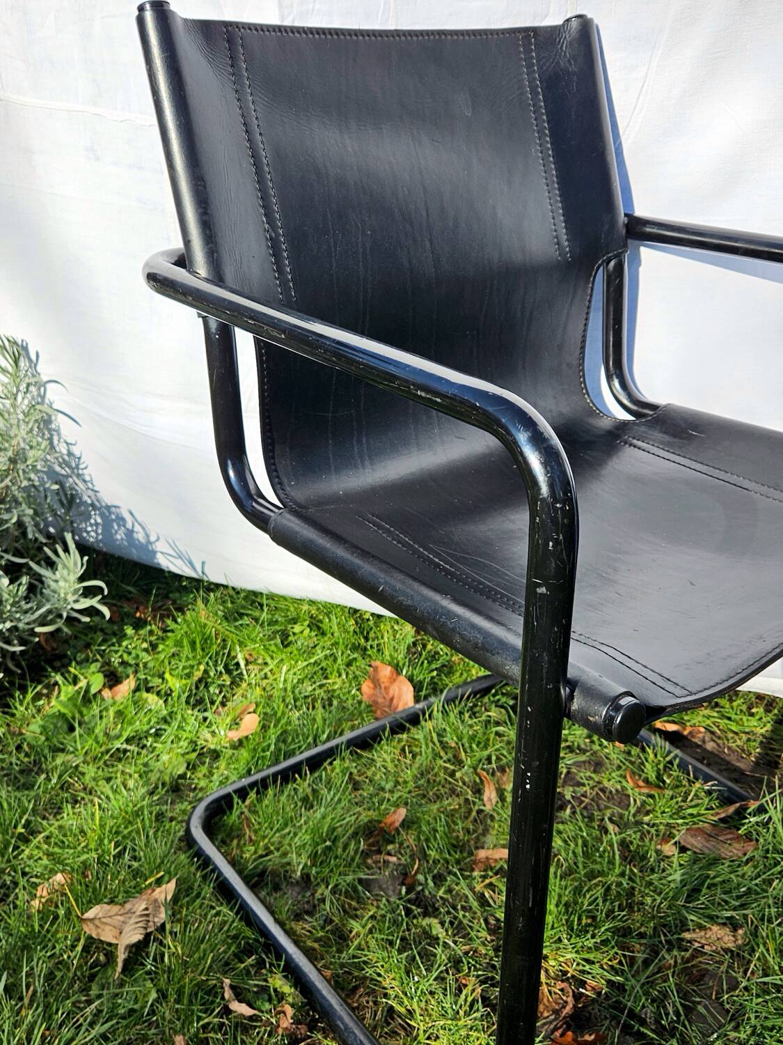 4 Matteo Grassi armchairs in black leather