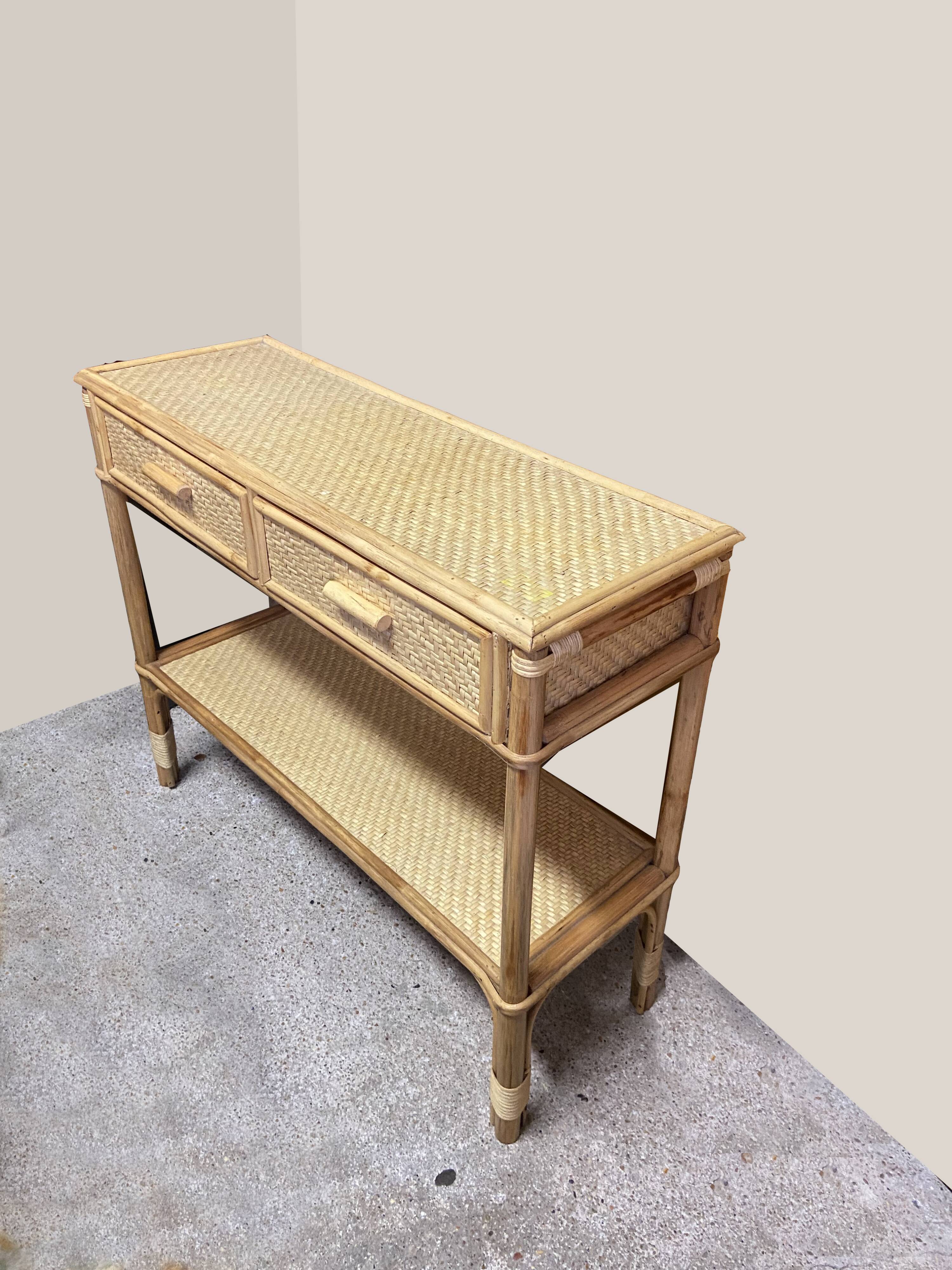 Commode rotin