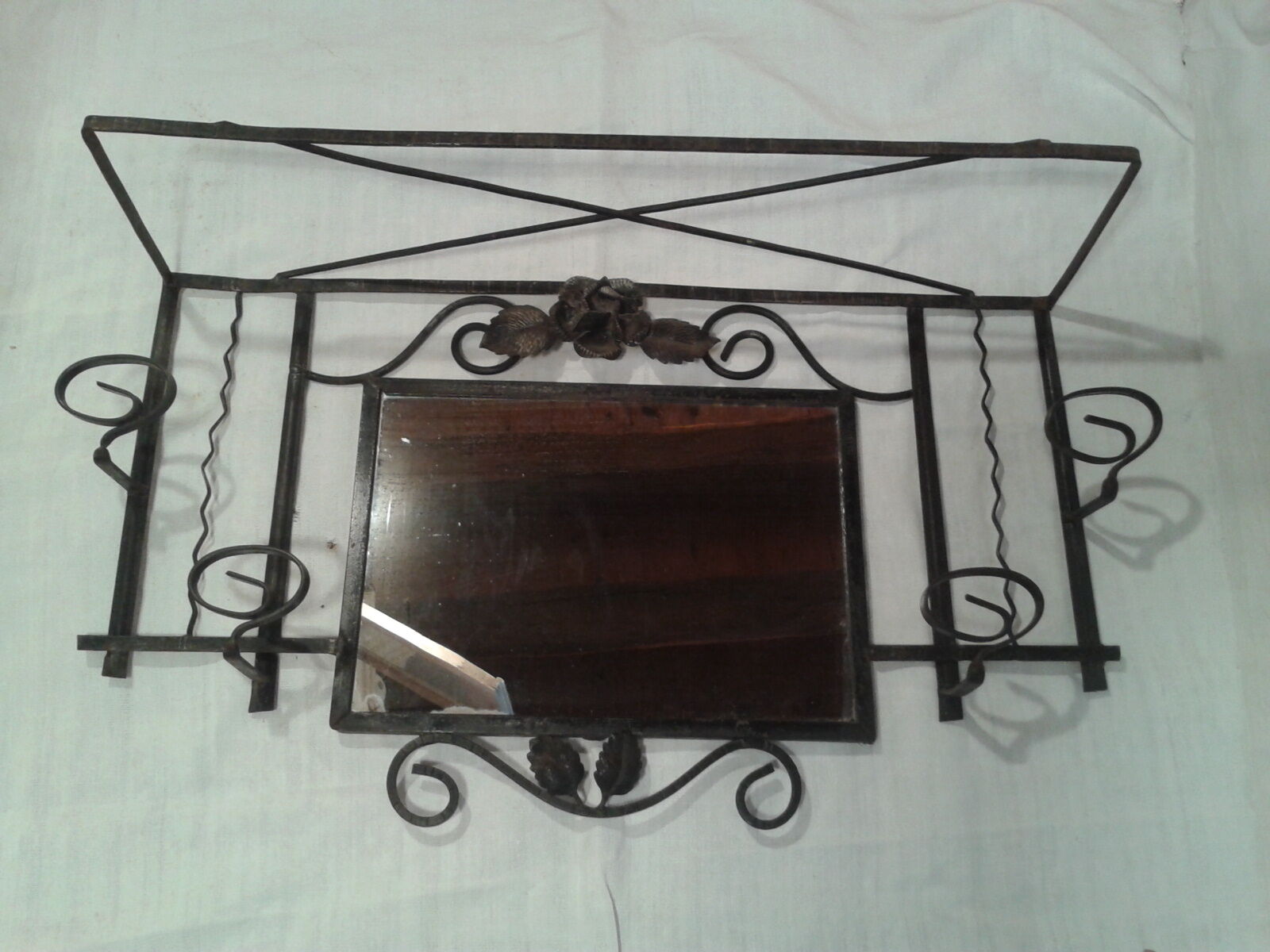 Locker room wall mirror 4 hooks