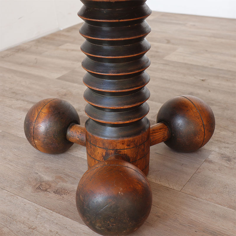 Brutalist tripod coffee table in oak 1940