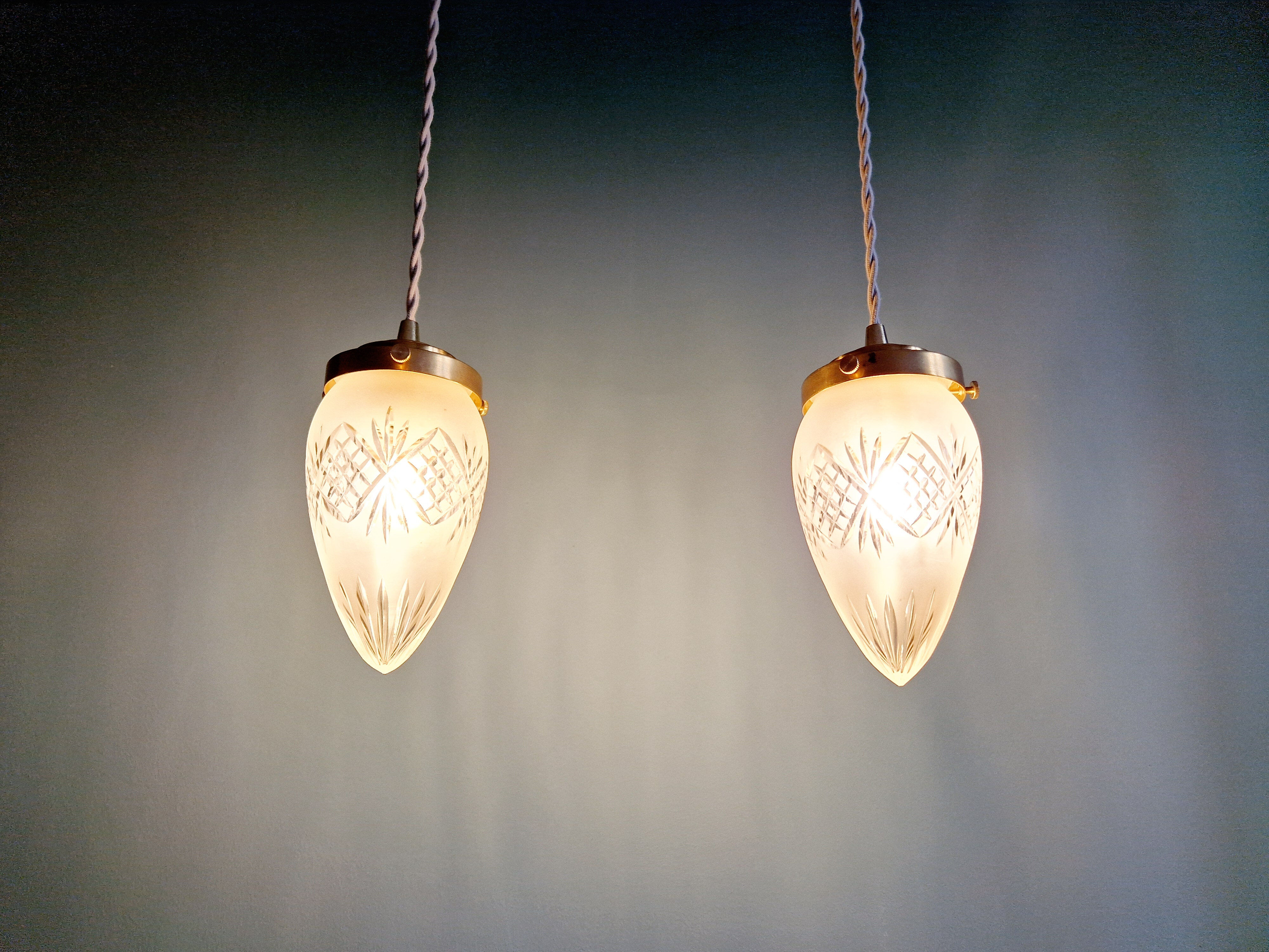 Frosted crystal suspension (3 available), early 20th century.