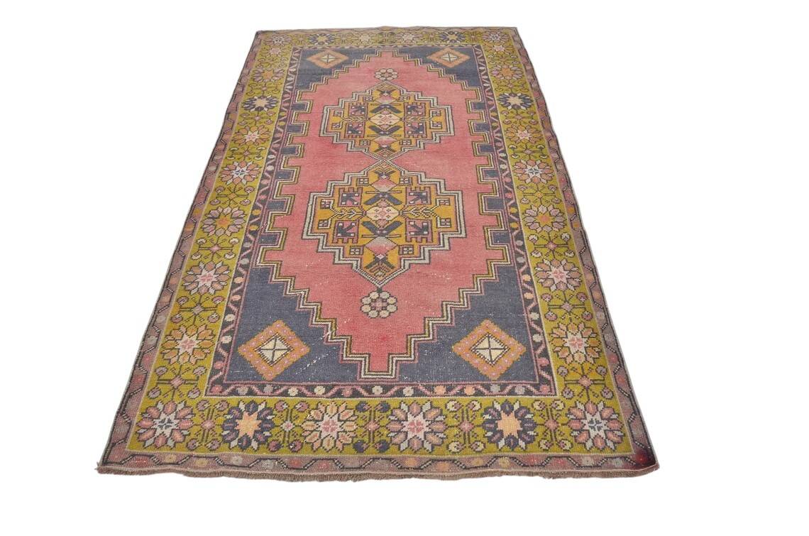 Oushak Handknooted Floral Carpet