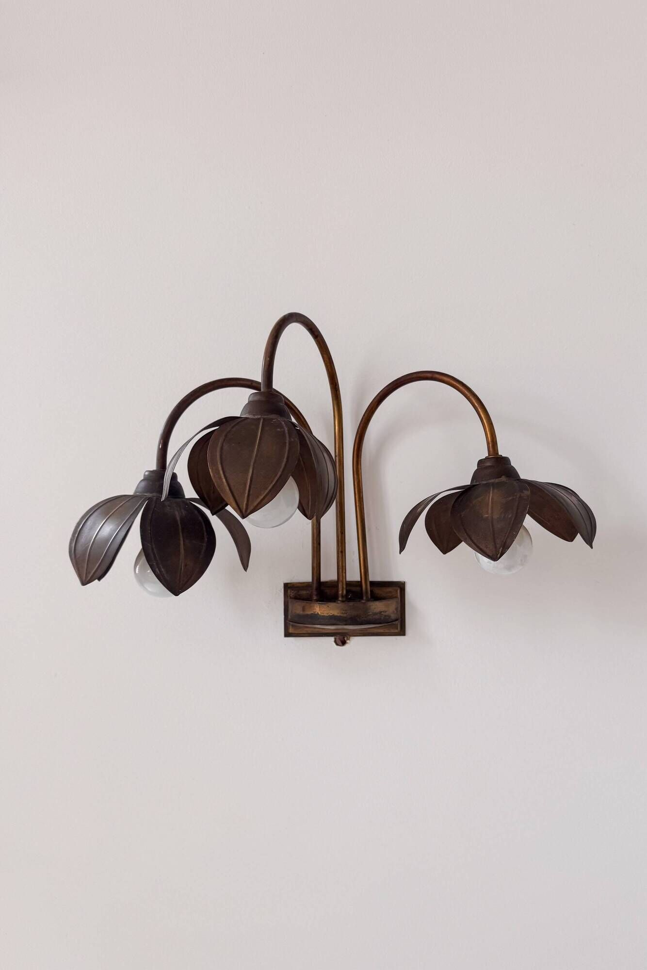 Vintage brass wall light with three branches, floral pattern, France, 1970.