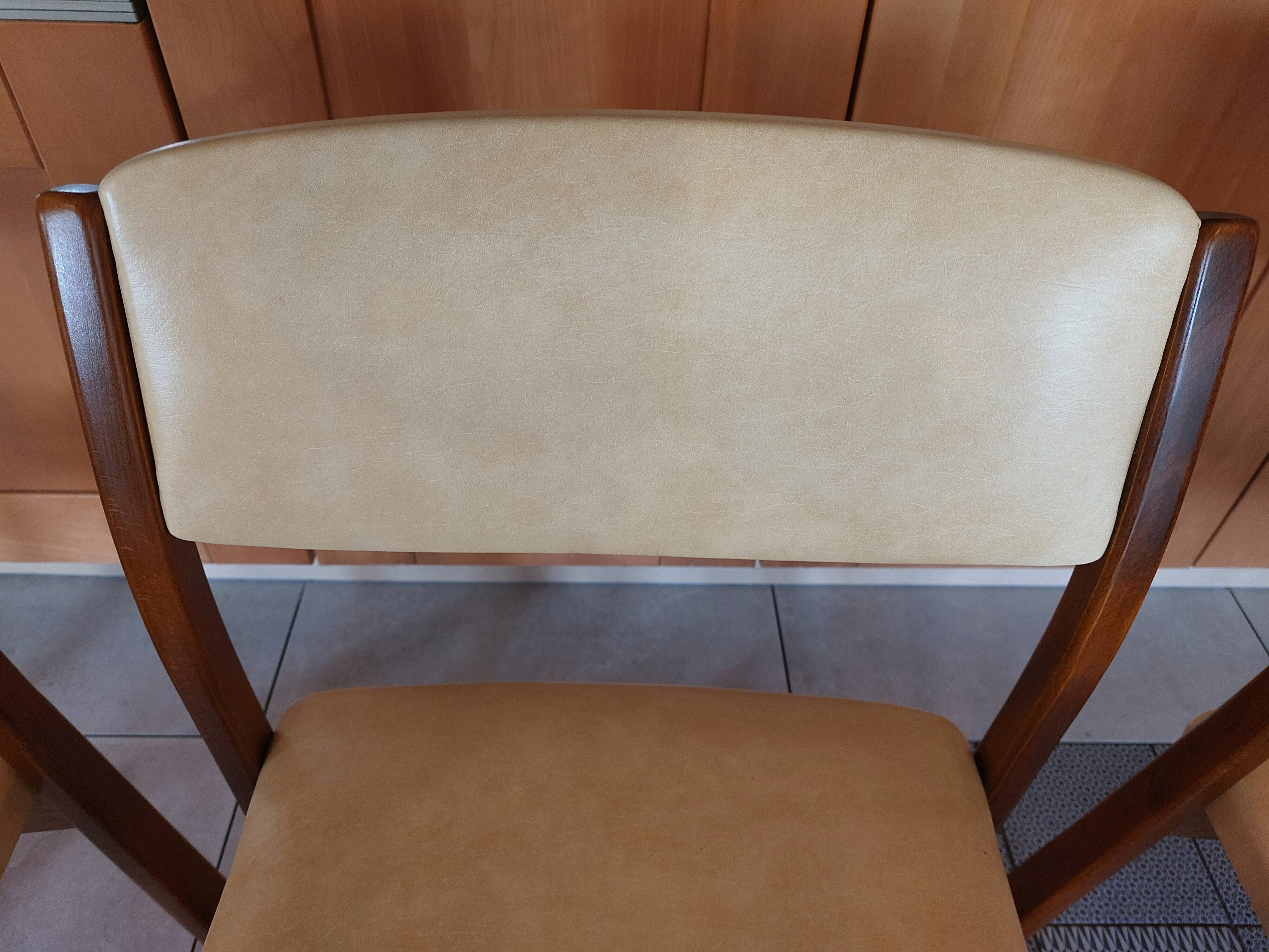 4 sled chairs, vintage
