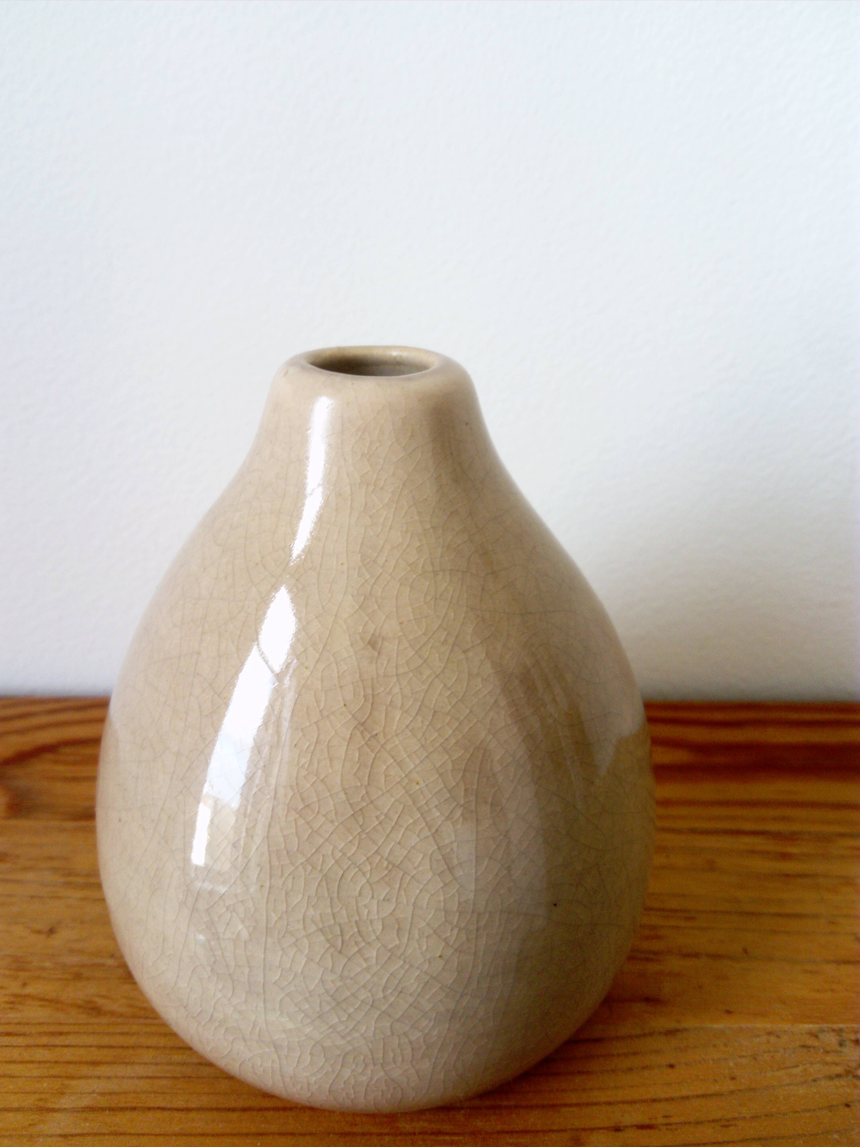beige vase in finely cracked glazed ceramic