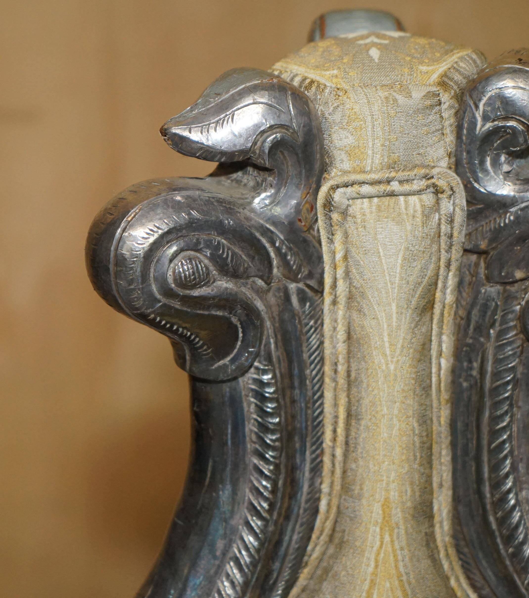 Silver-plated sculpted "Tete a Tete" canapé conversation, antique 19th century.