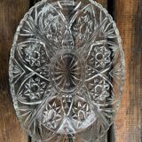 Plat en verre taillé