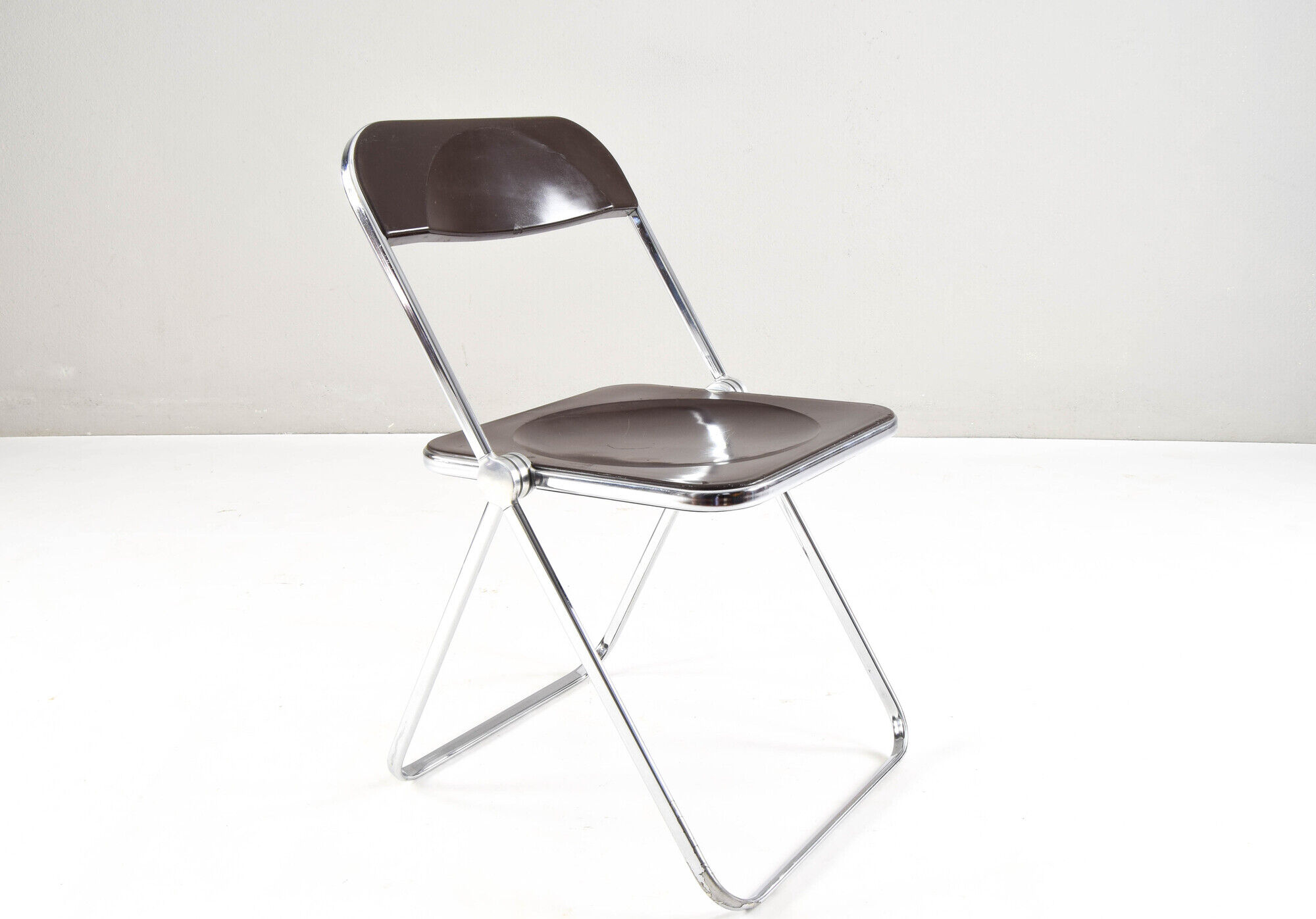 Plia folding chairs by Giancarlo Piretti to Castelli Italy 60s