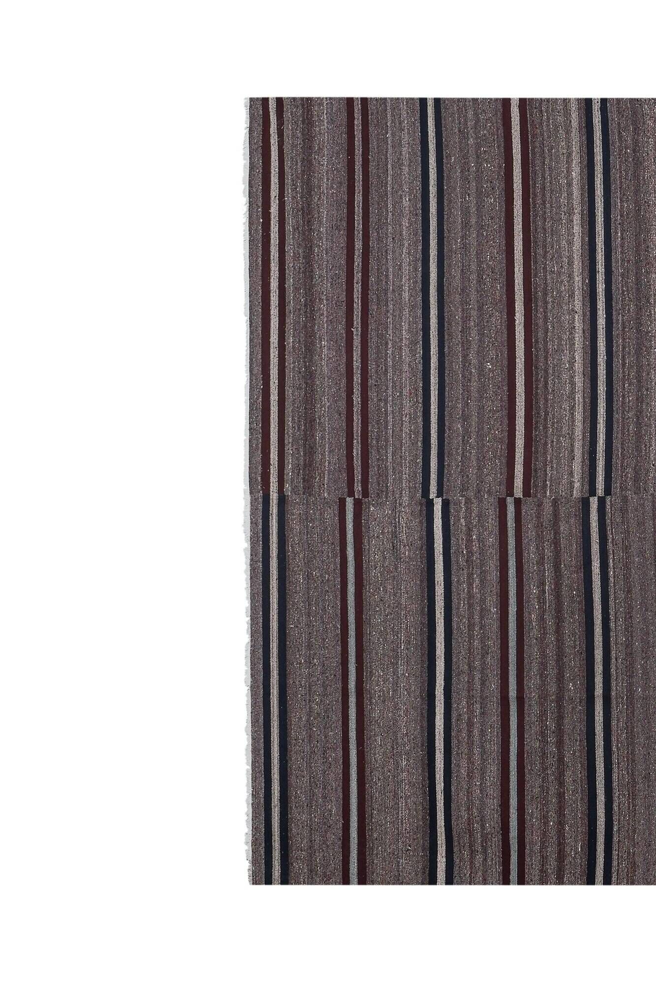 Vintage Turkish kilim, handwoven, 292x300 cm.