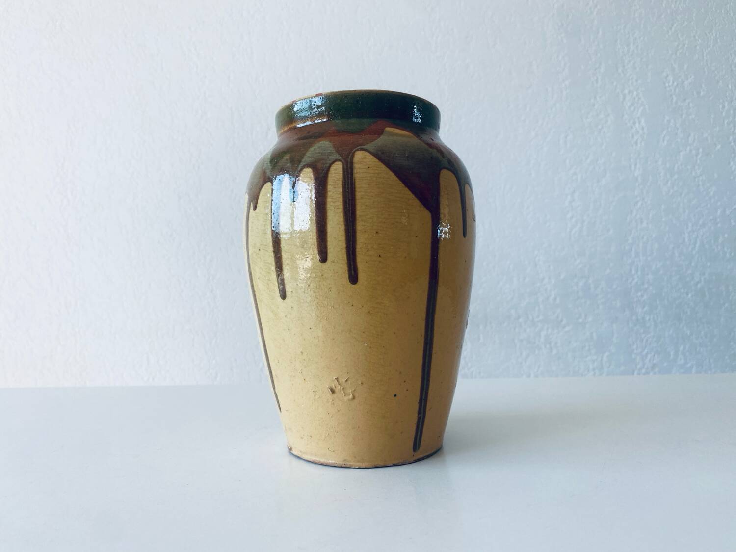 Vase ancien en terre cuite