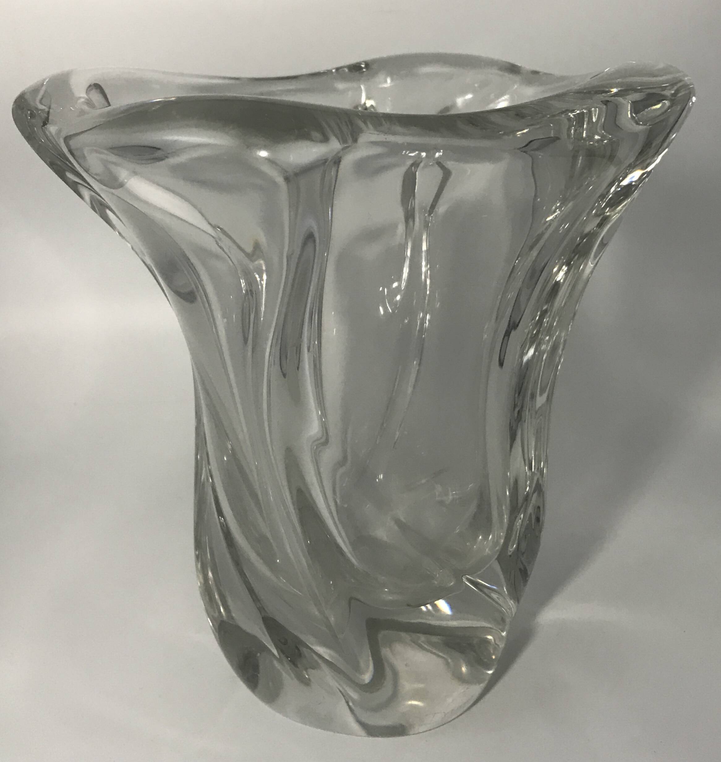 Crystal vase signed daum france free form 4.4 kg