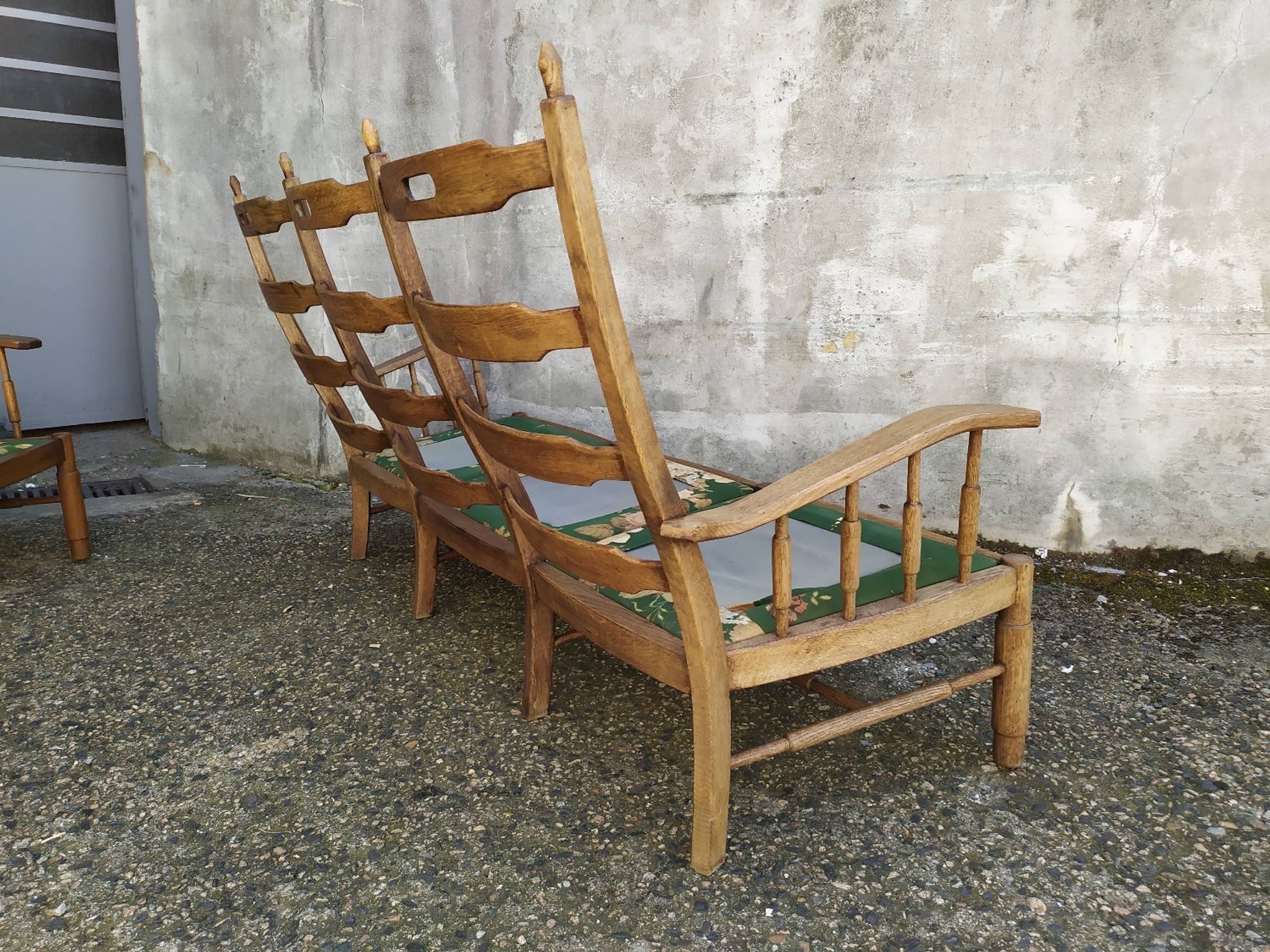 Vintage oak living room