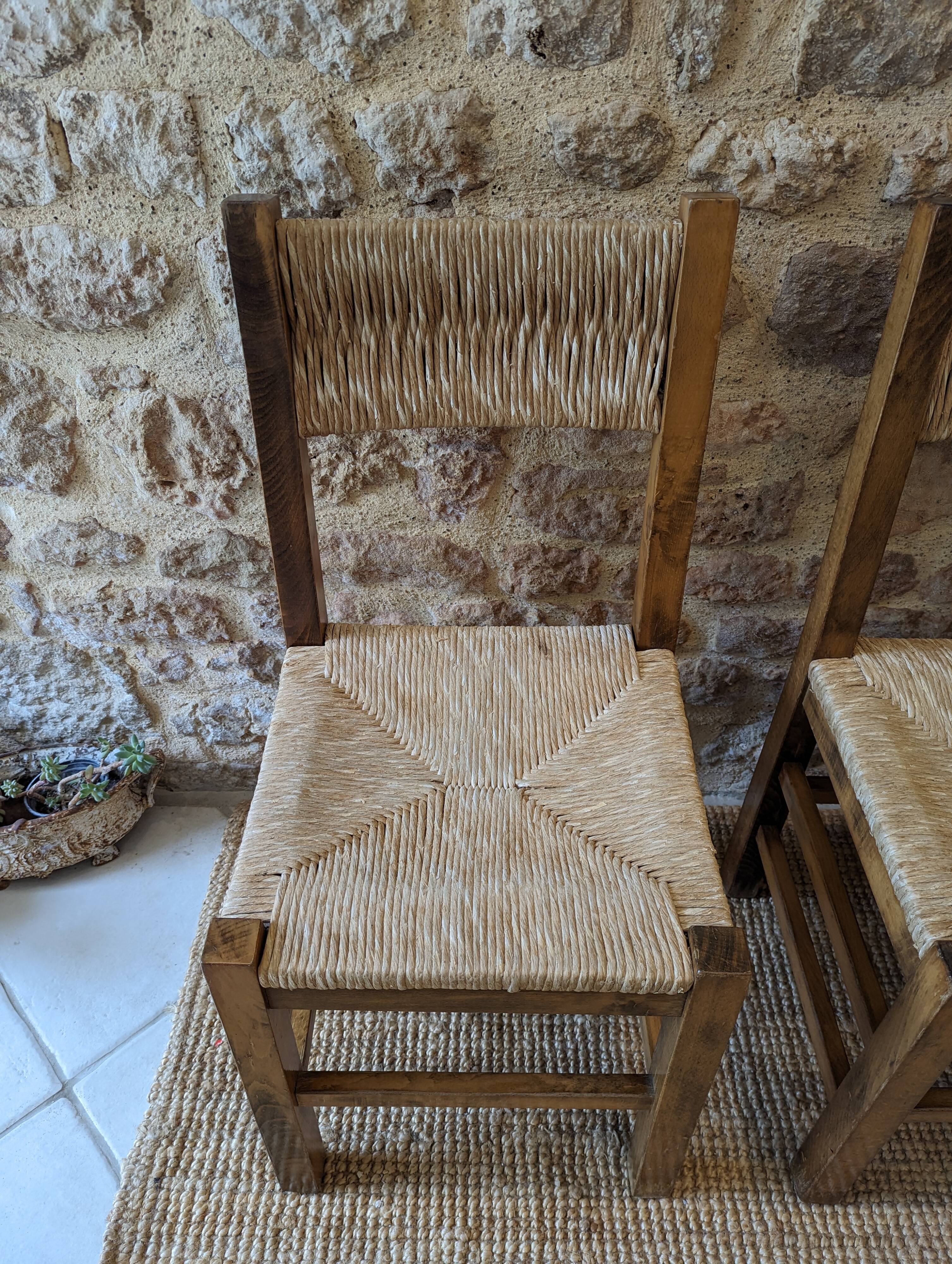 Six chaises en paille