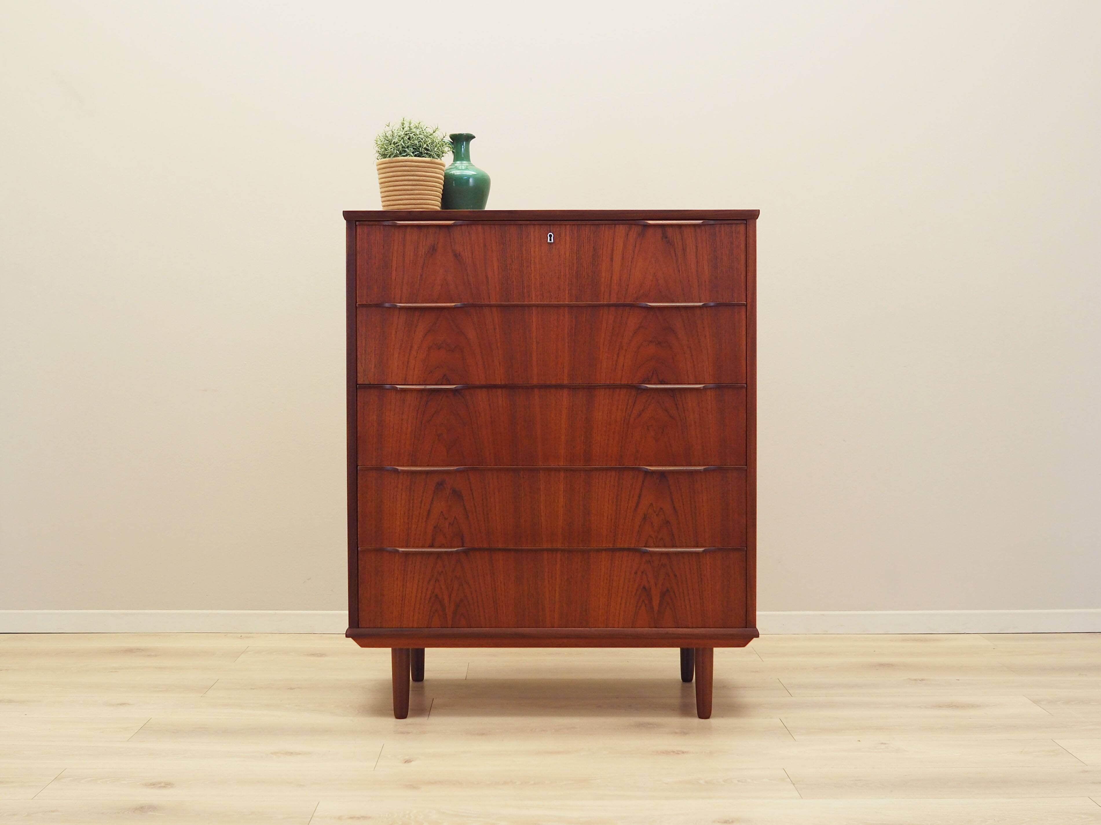 Commode en teck, design danois, années 1970, fabrication : Danemark