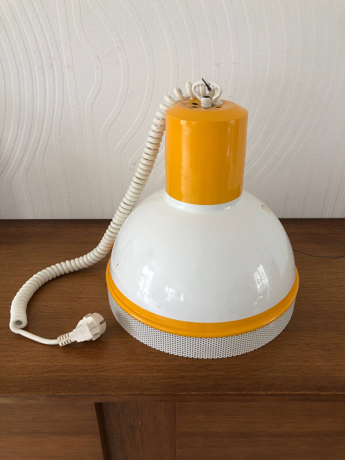 Vintage yellow Cubi Spot industrial pendant light