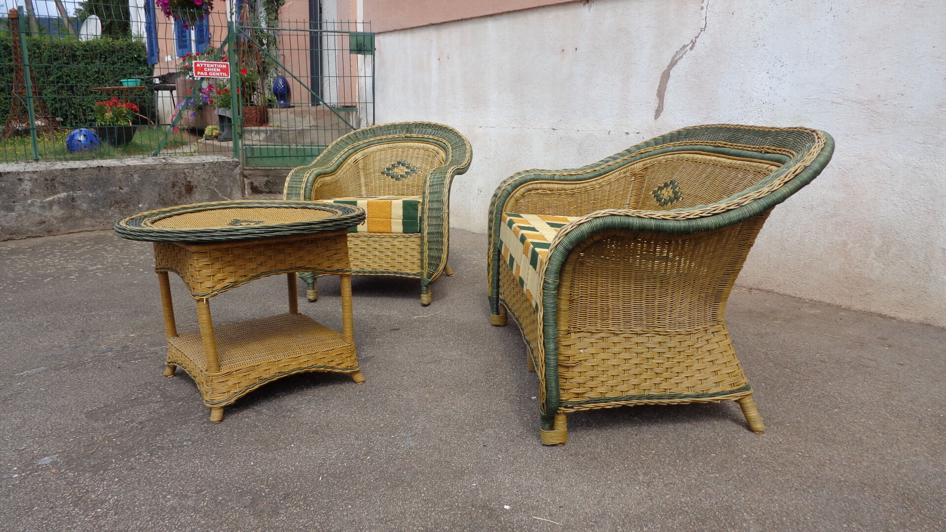 Wicker garden room diamond
