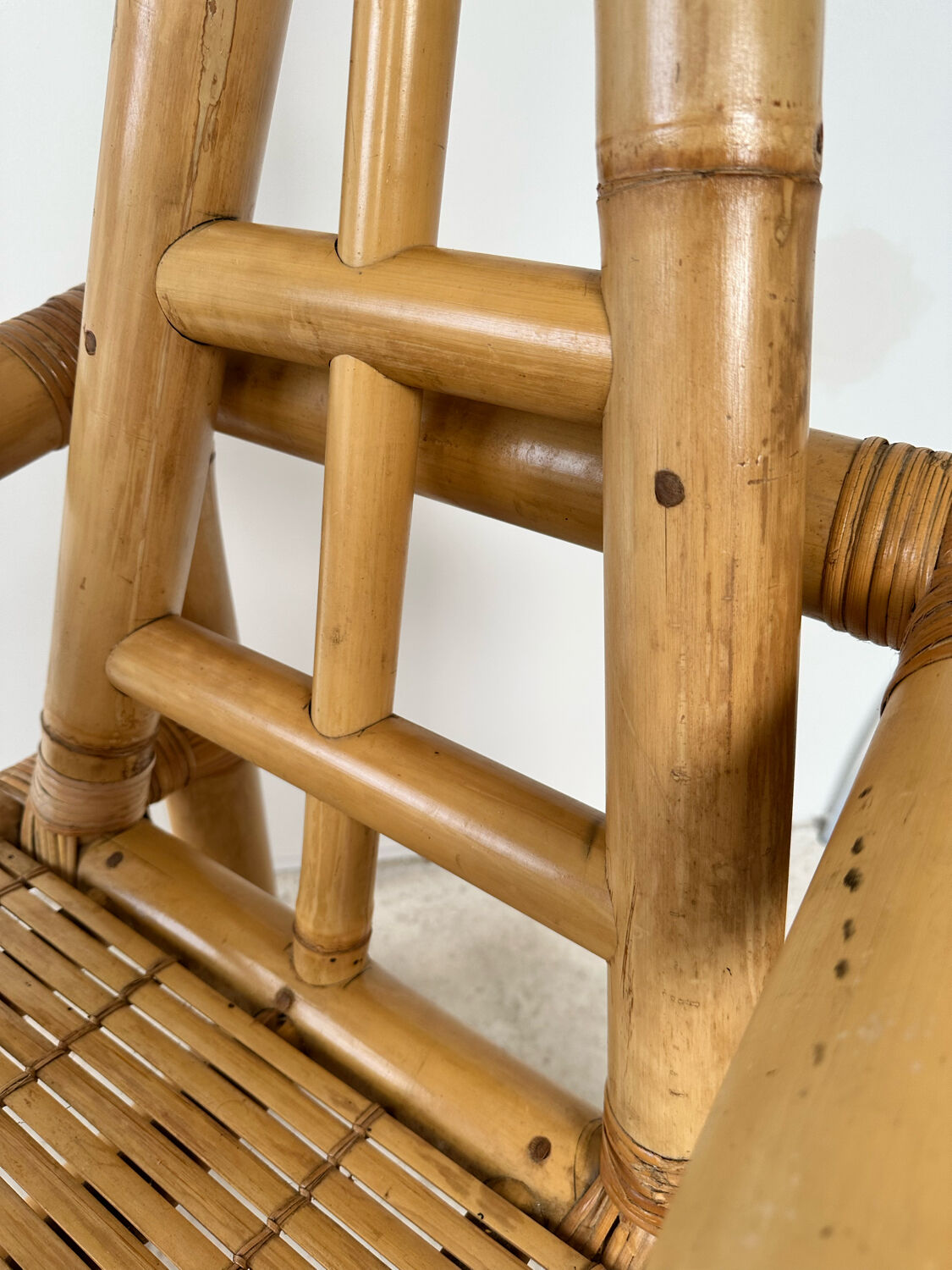Fauteuil trône en bambou des années 70