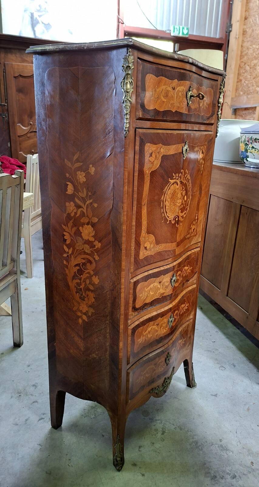 Lady's secretary marked in Louis XV style – Floral decoration –