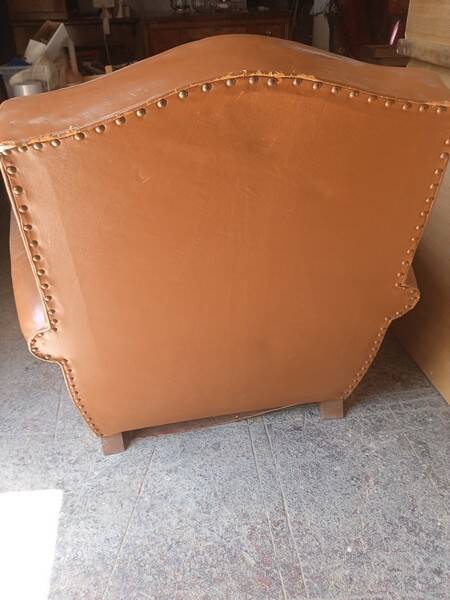 Vintage leather club chair