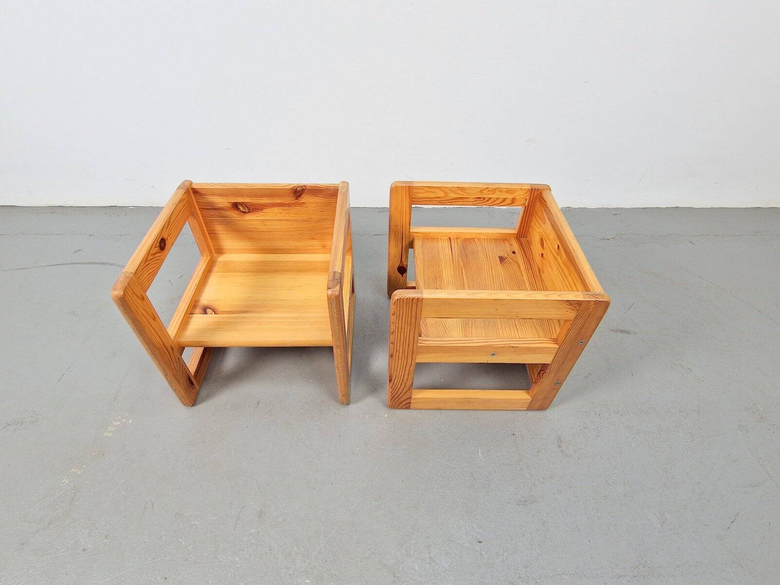 Fauteuils de table pour enfants en pin attribuées à Marcel Gascoin, France, années 1970, ensemble de 2.