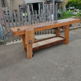 Carpenter's workbench