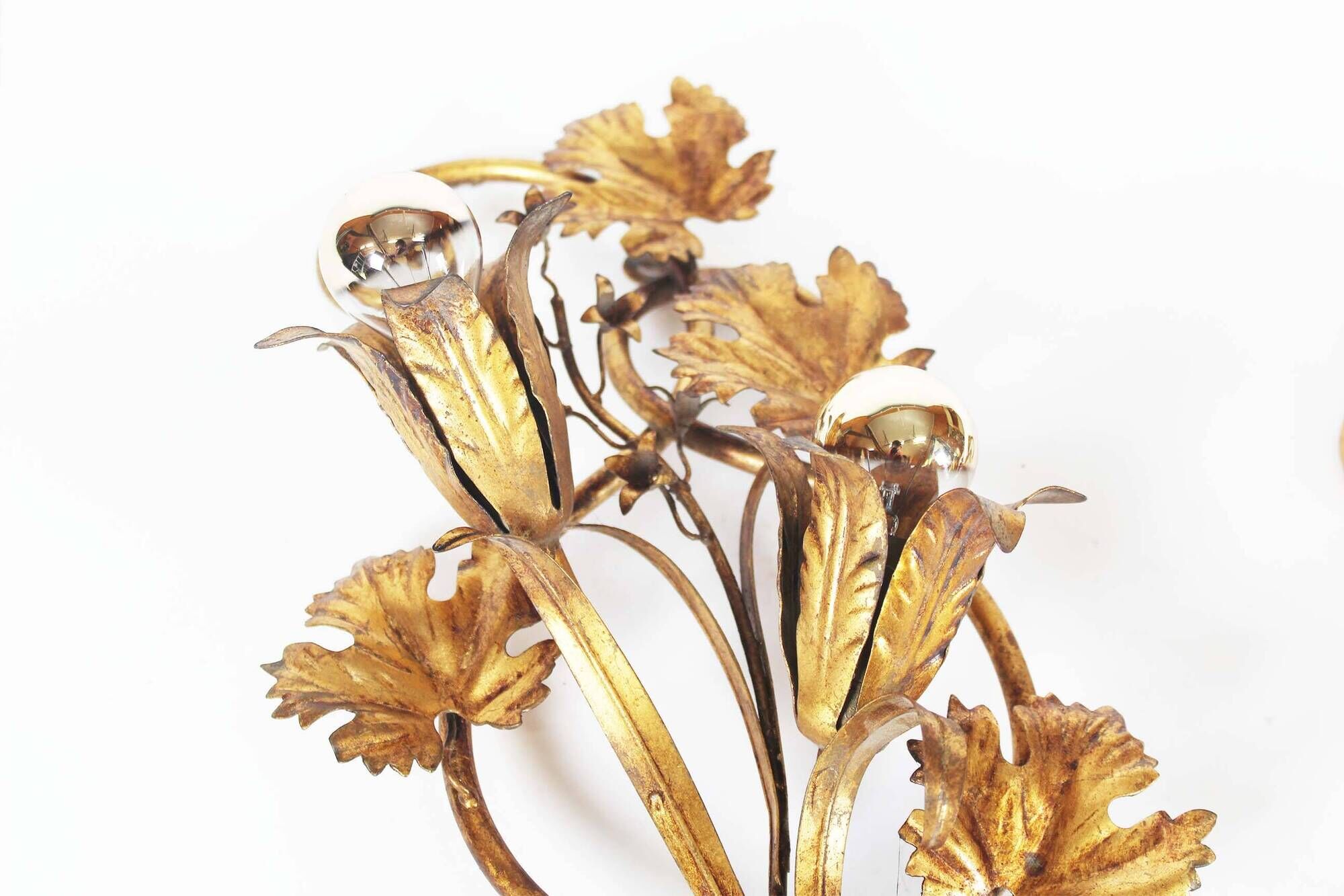Stunning set of vintage Italian gilt florentine sconces by Biasca