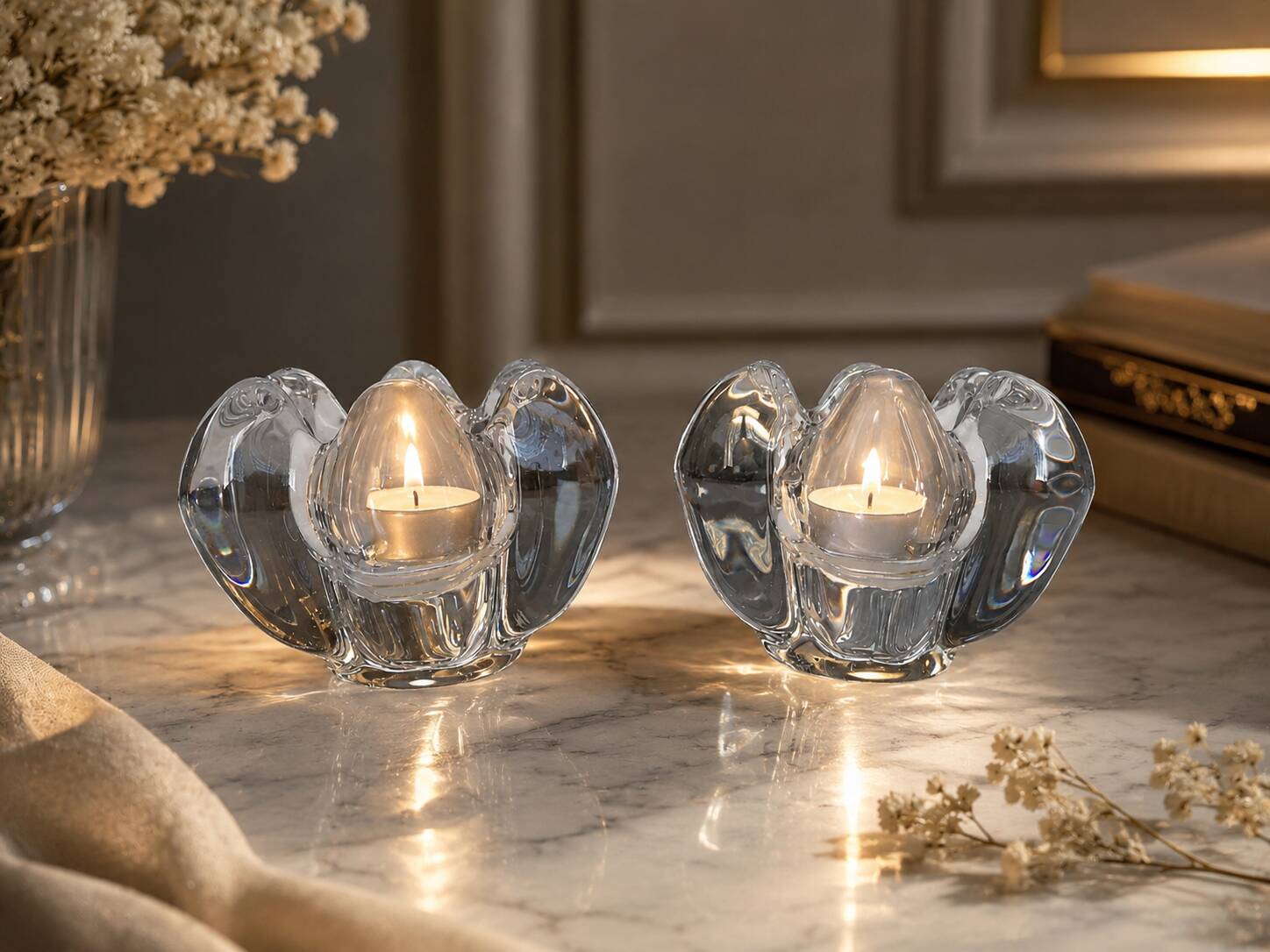 Pair of candlesticks in crystal from Vannes-le-Châtel