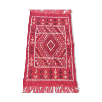 Tapis  tissé main  rouge en pure laine