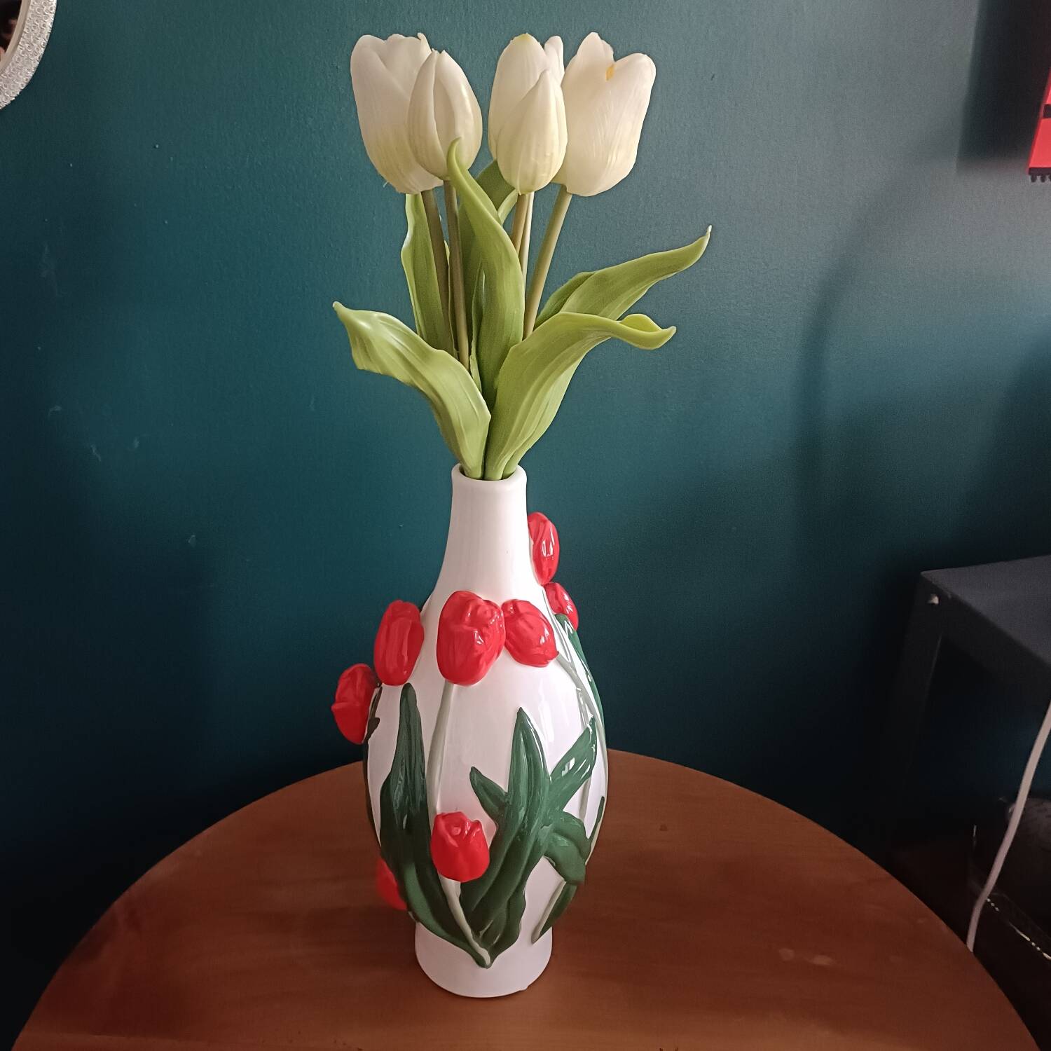 Vintage Dutch tulip vase