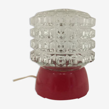 Lampe vintage en verre et plastique rouge année 1970