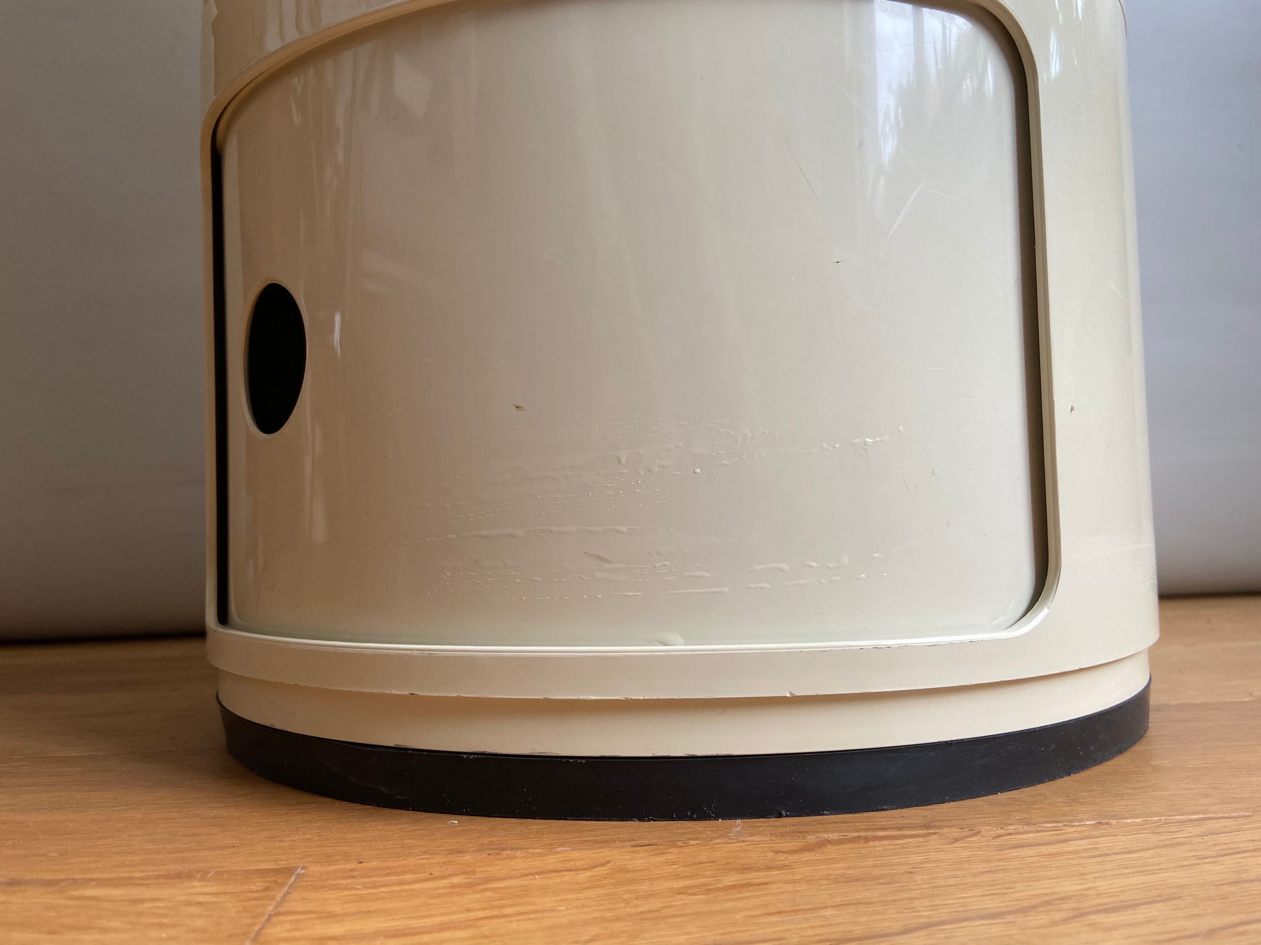 3-storey bedside table by Anna Castelli for Kartell