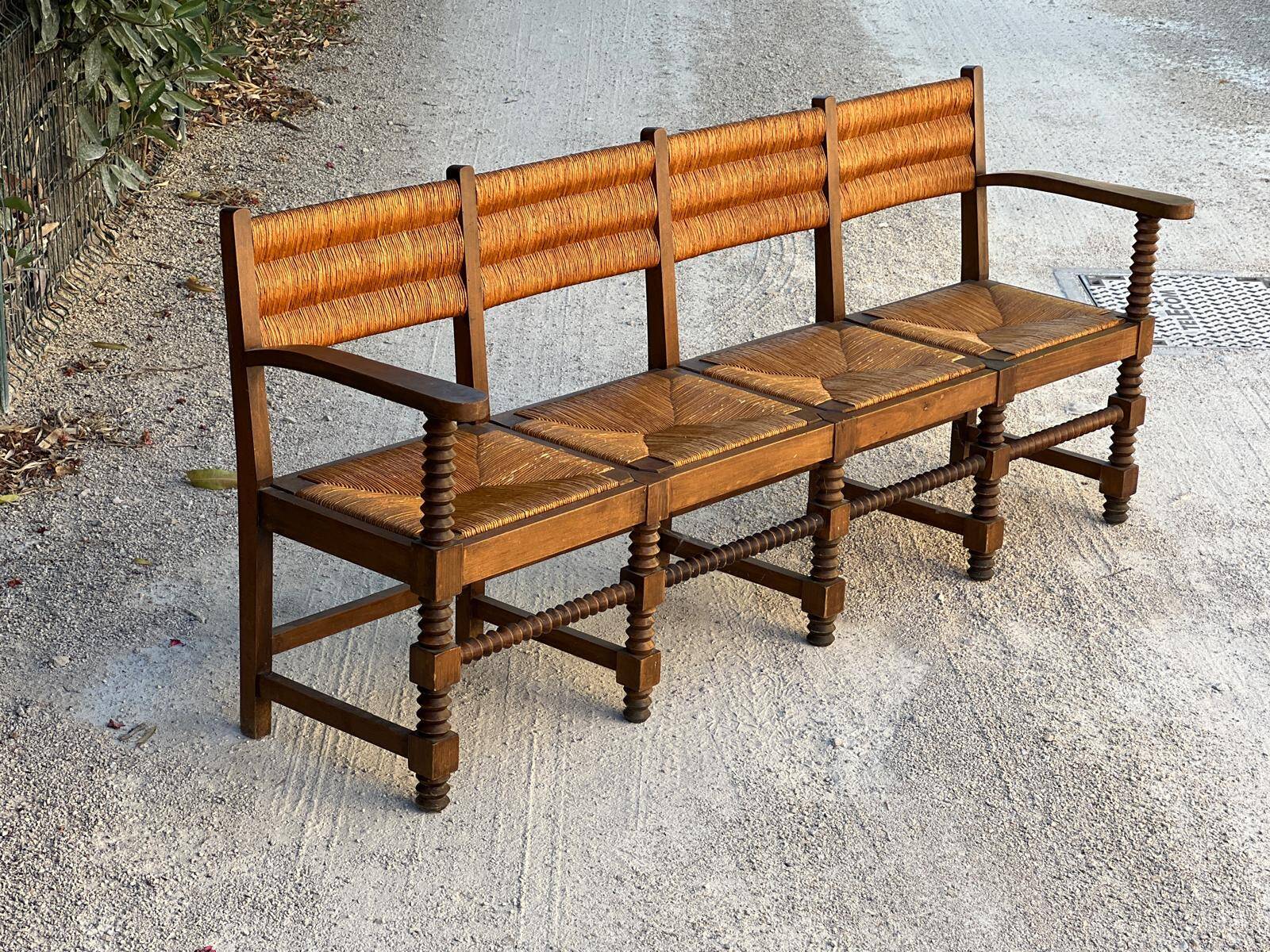 Solid oak bench and straw, French work from 1940.