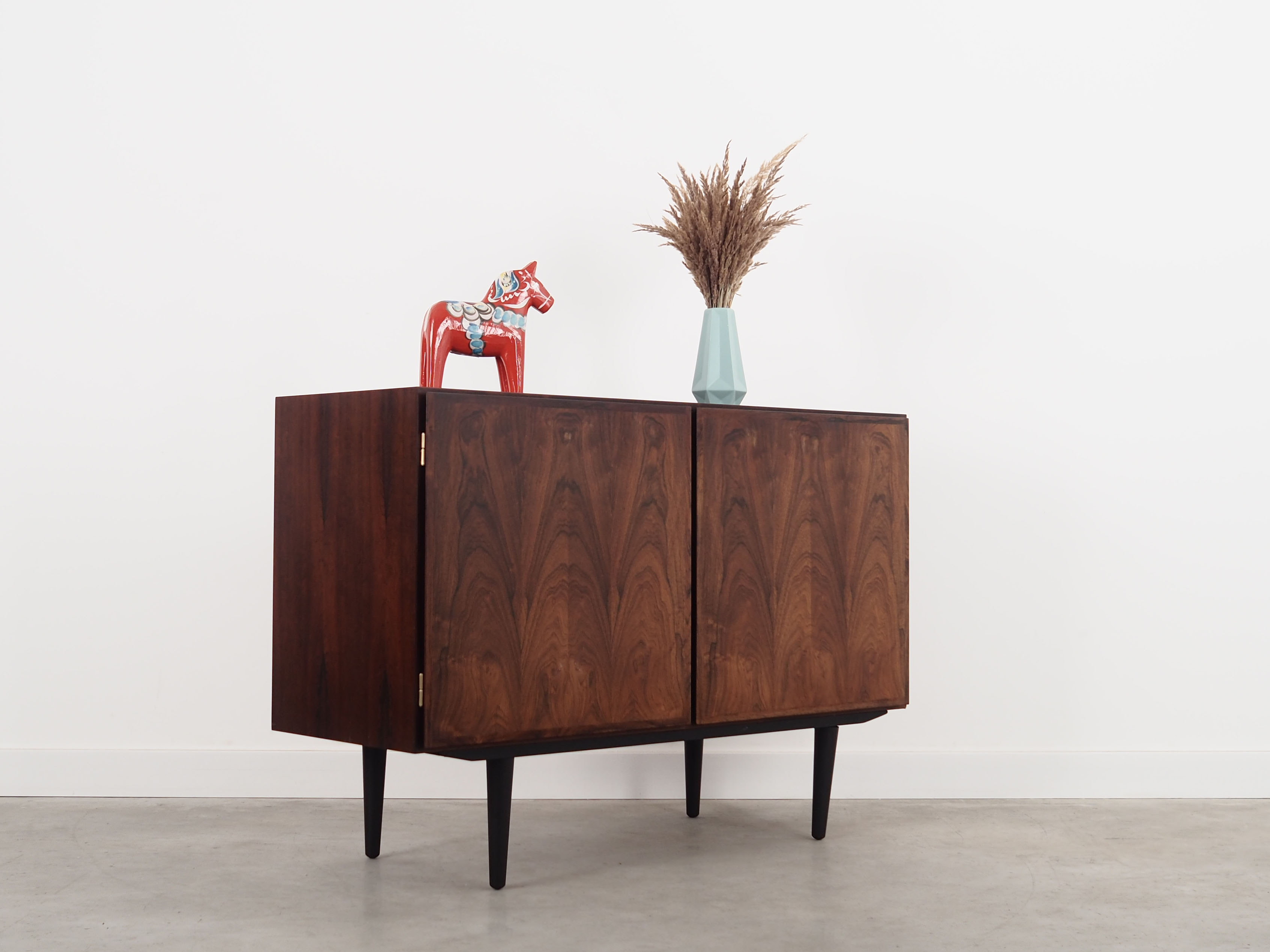 Buffet en palissandre, design danois, années 1970, fabricant Omann Jun
